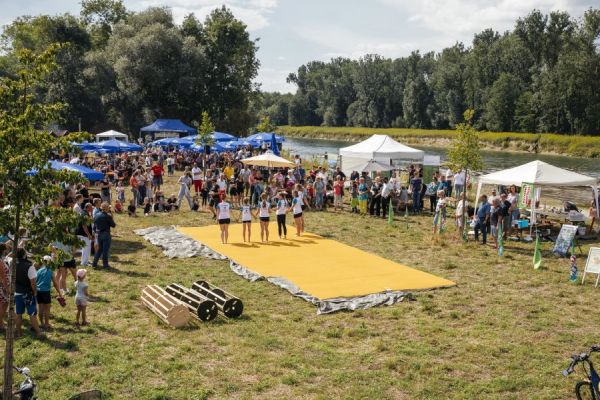 ein buntes Rahmenprogramm führte durch den Nachmittag